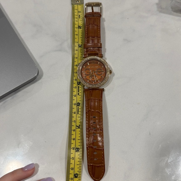 Michael Kors Women's Parker Brown Dial Leather Band Watch - MK2546 - Picture 4 of 5